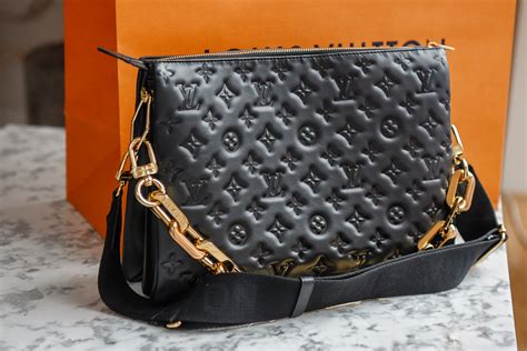 sac coussin louis vuitton|louis vuitton coussin.